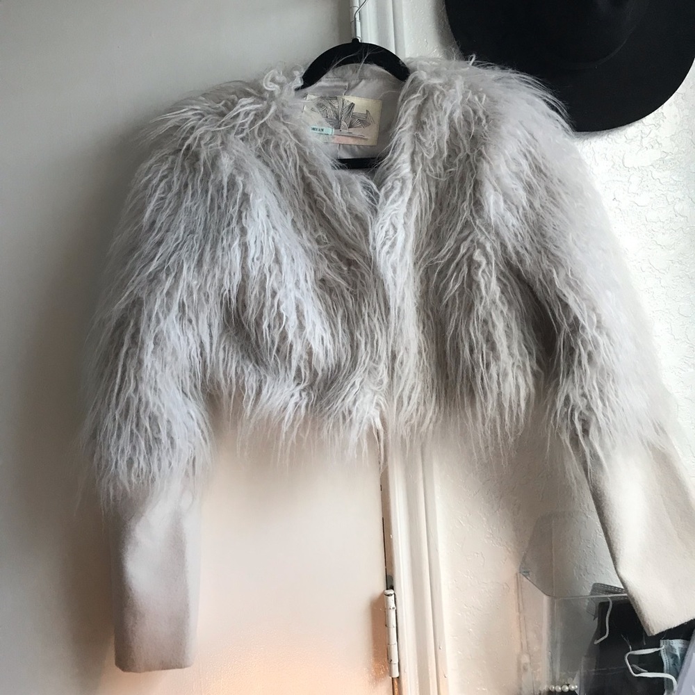 Grey shaggy cropped jacket